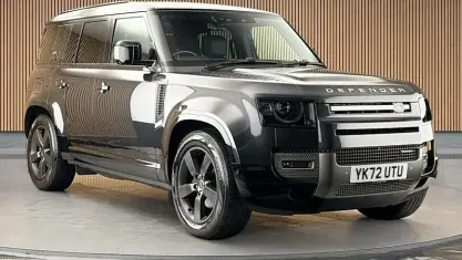Used Land Rover Defender HSE Dynamic 250 HP (183 kW) 2023 Storm grey SUV