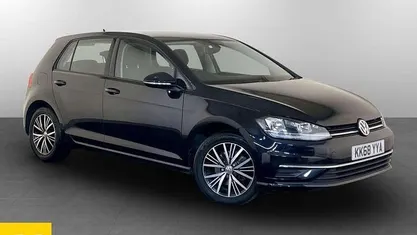 Used 2018 VW Golf VII SE Hatchback | £10,295 (Good price)