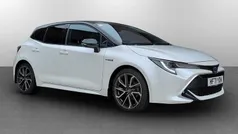 White/black Used 2021 Toyota Corolla Hatchback | £18,390 (Fair price)