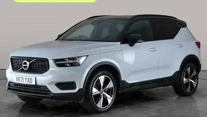 Used Volvo XC40 R-Design 211 HP (155 kW) 2021 Silver SUV
