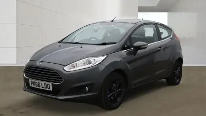 Used Ford Fiesta Zetec 82 HP (60 kW) 2016 Grey Hatchback