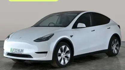 Begagnad Tesla Model Y RWD 219 kW (299 HK) 2024 SUV