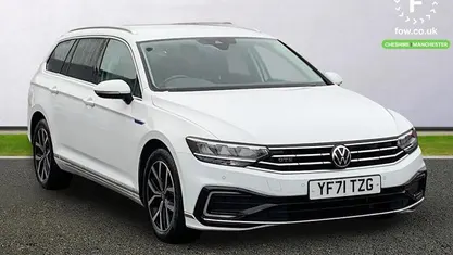 Used 2023 VW Passat GTE Estate | £18,299 (Fair price)