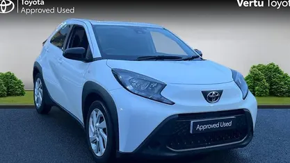 Used Toyota Aygo X PURE 72 HP (52 kW) 2025 SUV