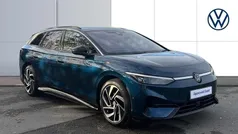 Blue Used 2025 VW ID.7 Pro Estate | £37,323 (Good price)
