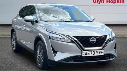 Used Nissan Qashqai Acenta Premium 140 HP (102 kW) 2023 Silver SUV