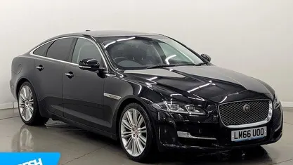 Used Jaguar XJ Premium Luxury 300 HP (220 kW) 2019 Sedan