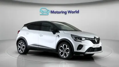 Gebraucht Renault Captur Techno 160 PS (117 kW) 2023 Weiß SUV