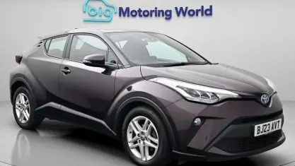 Used Toyota C-HR 122 HP (89 kW) 2023 Purple SUV