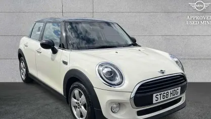 Used Mini Cooper Hatch 136 HP (100 kW) 2018 White Hatchback