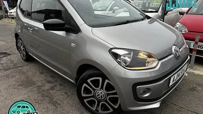 Used VW up! Groove 75 HP (55 kW) 2014 Hatchback