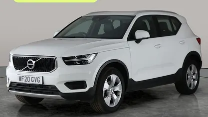 Used Volvo XC40 Momentum 163 HP (119 kW) 2020 White SUV