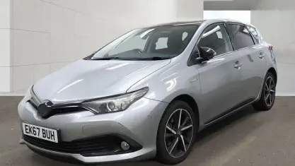Used Toyota Auris Hybrid 136 HP (100 kW) 2017 Grey Hatchback