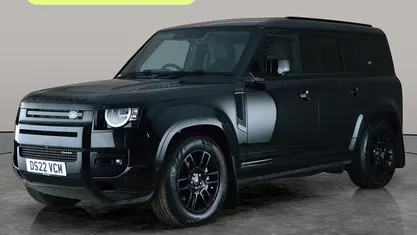 Used Land Rover Defender Dynamic 300 HP (220 kW) 2022 SUV