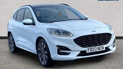 Usado Ford Kuga ST-Line X 150 HP (110 kW) 2023 Branco SUV