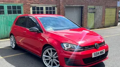 Used VW Golf VII GTI 220 HP (161 kW) 2014 Red Hatchback