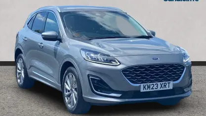 Używany Ford Kuga Vignale 190 KM (139 kW) 2023 Srebrny SUV