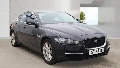 Used Jaguar XE Prestige 200 HP (147 kW) 2016 Black Sedan