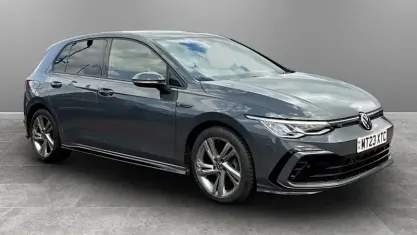 Used VW Golf VIII R-line 150 HP (110 kW) 2024 Hatchback