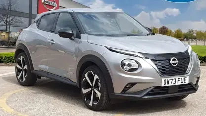 Used Nissan Juke Tekna 143 HP (105 kW) 2023 Silver SUV