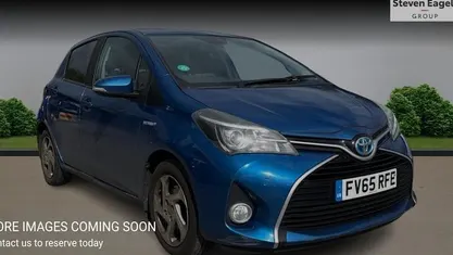 Used Toyota Yaris Hybrid 101 HP (74 kW) 2016 Hatchback