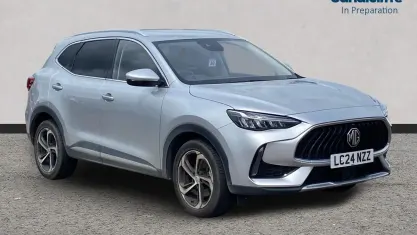 Used MG HS Trophy 162 HP (119 kW) 2023 Metallic  sterling silver SUV