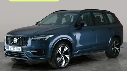 Używany Volvo XC90 Plus 235 KM (172 kW) 2023 Niebieski SUV