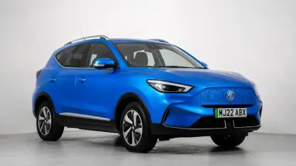 Begagnad MG ZS Trophy 114 kW (156 HK) 2023 SUV