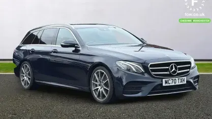 Usado Mercedes E220 Active 194 HP (142 kW) 2020 Azul Carrinha
