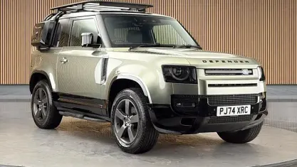 Used Land Rover Defender HSE Dynamic 250 HP (183 kW) 2024 Pangea green SUV