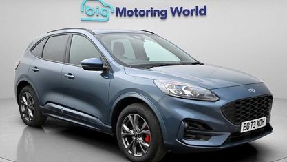 Begagnad Ford Kuga ST-Line 225 HK (165 kW) 2023 Blå SUV