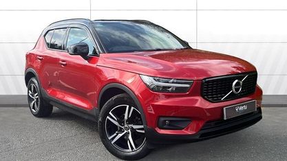 Usado Volvo XC40 R-Design 163 HP (119 kW) 2021 Vermelho SUV