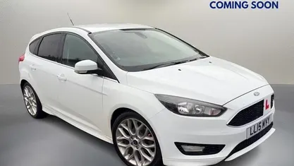 White Used 2015 Ford Focus Zetec Hatchback | £7,650 (Fair price)
