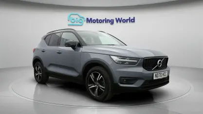 Used Volvo XC40 R-Design 163 HP (119 kW) 2020 Grey SUV