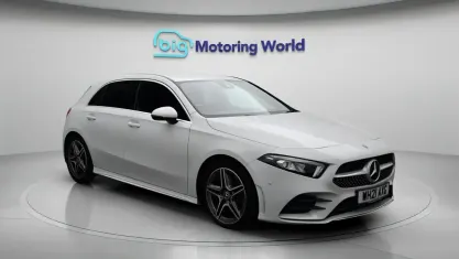 Begagnad Mercedes A200 Executive 163 HK (119 kW) 2021 Vit Halvkombi