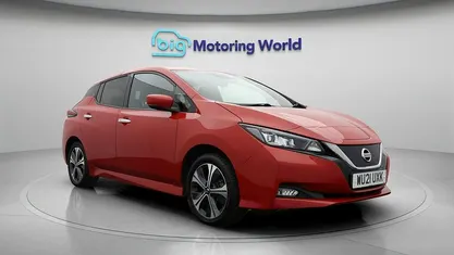 Used Nissan Leaf Tekna 160 kW (218 HP) 2021 Red Hatchback