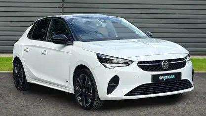 Begagnad Vauxhall Corsa-e 100 kW (136 HK) 2021 Halvkombi