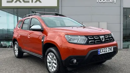 Usado Dacia Duster Comfort 131 CV (96 kW) 2022 Naranja SUV