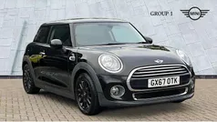 Midnight black Used 2017 Mini Cooper Hatch Hatchback | £8,995 (Fair price)