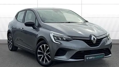 Used Renault Clio V Evolution 145 HP (106 kW) 2023 Grey Hatchback