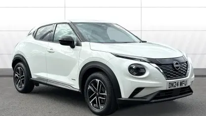 Used Nissan Juke N-Connecta 143 HP (105 kW) 2024 White SUV