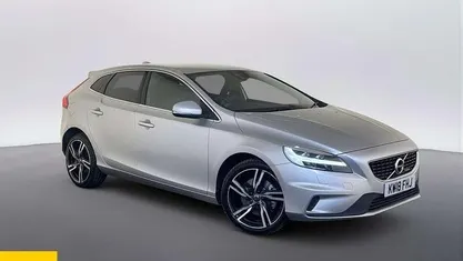 Used Volvo V40 R-Design Pro 190 HP (139 kW) 2017 Hatchback