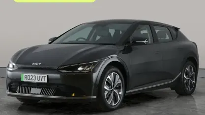 Begagnad Kia EV6 Air 167 kW (228 HK) 2023 Grå SUV