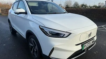 Used MG ZS Trophy 114 kW (156 HP) 2023 White Hatchback