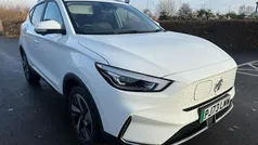 White Used 2023 MG ZS Trophy Hatchback | £15,995 (Fair price)