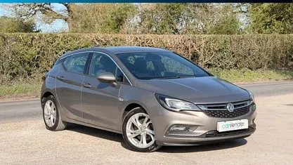 Used Vauxhall Astra SRi 136 HP (100 kW) 2019 Hatchback