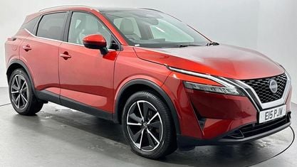 Gebraucht Nissan Qashqai Tekna 140 PS (102 kW) 2023 Rot SUV