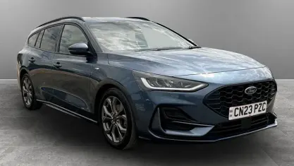 Used Ford Focus ST-Line 155 HP (114 kW) 2023 Blue Estate