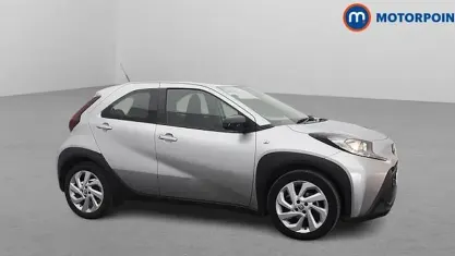Używany Toyota Aygo X PURE 72 KM (52 kW) 2025 SUV