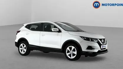 Used Nissan Qashqai Acenta Premium 160 HP (117 kW) 2020 White SUV